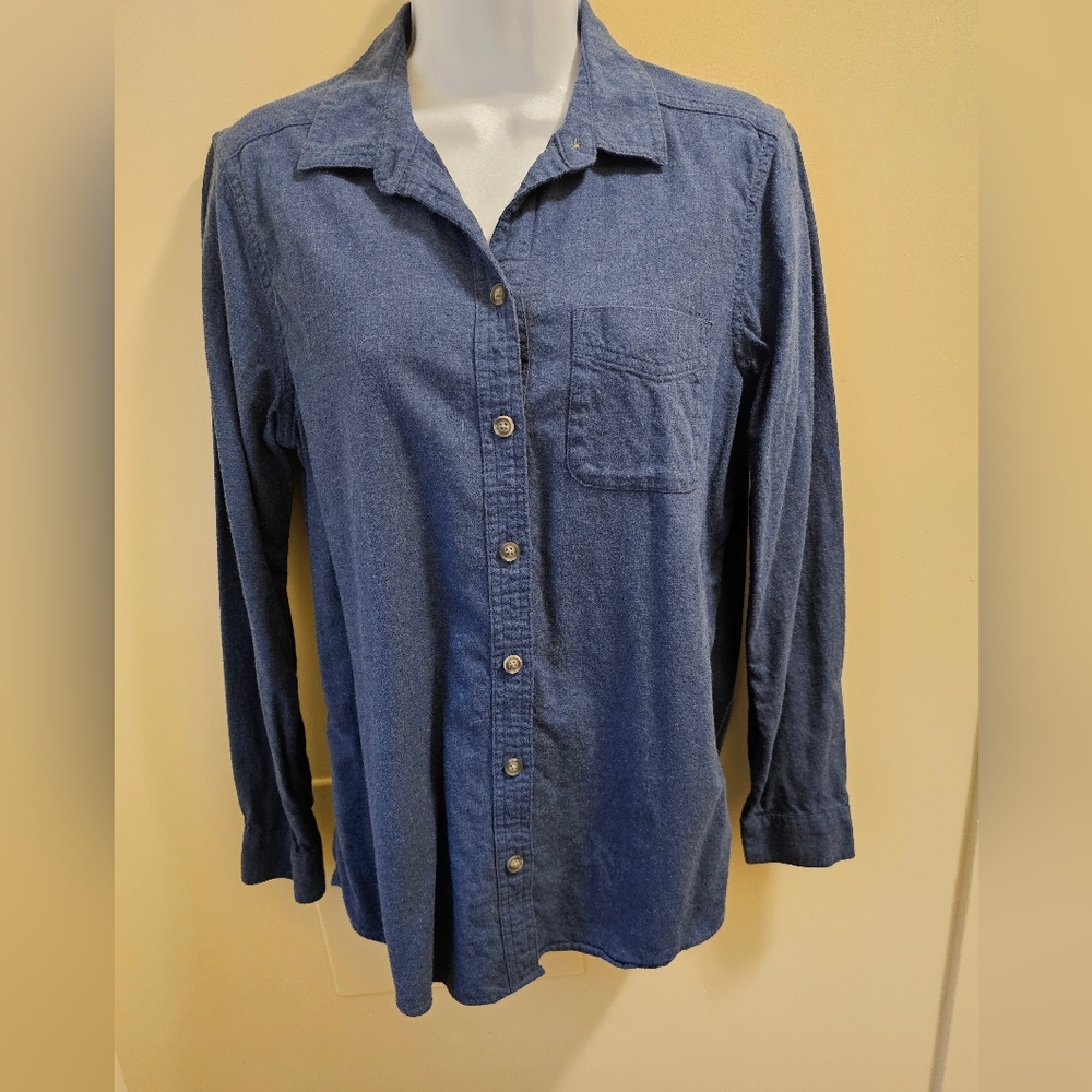 Eddie Bauer Denim Blue Button Down, Medium